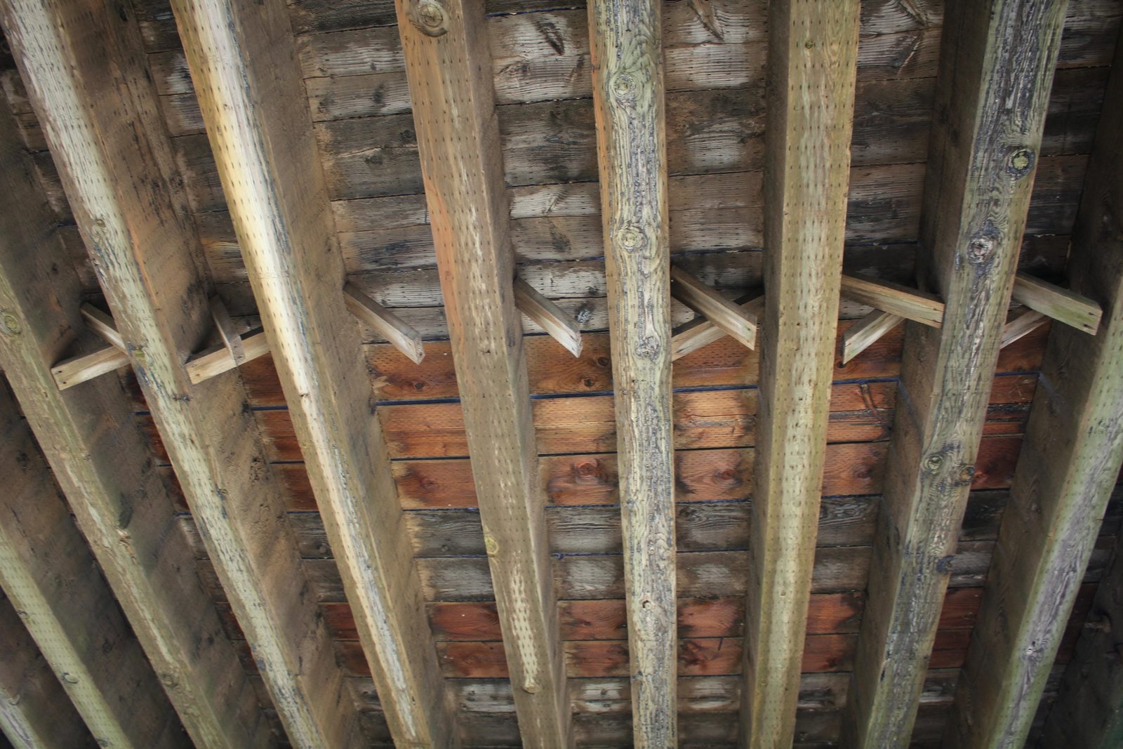 Approach floor details